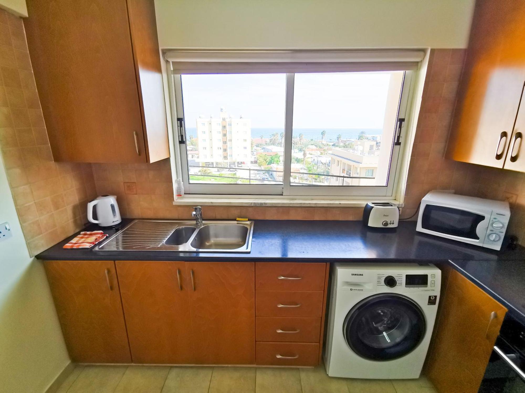 License to Chill Apartment Larnaca Esterno foto