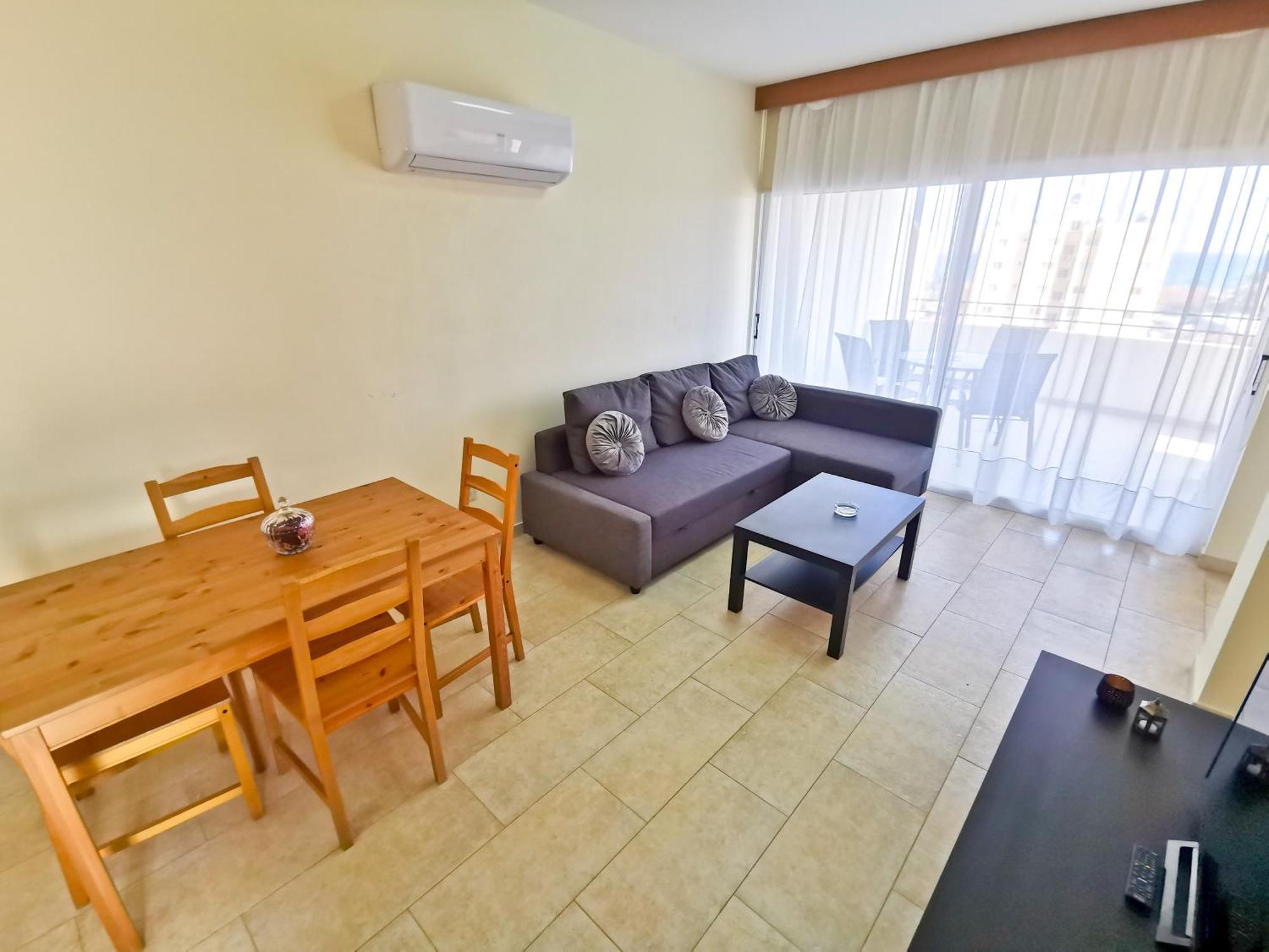 License to Chill Apartment Larnaca Esterno foto