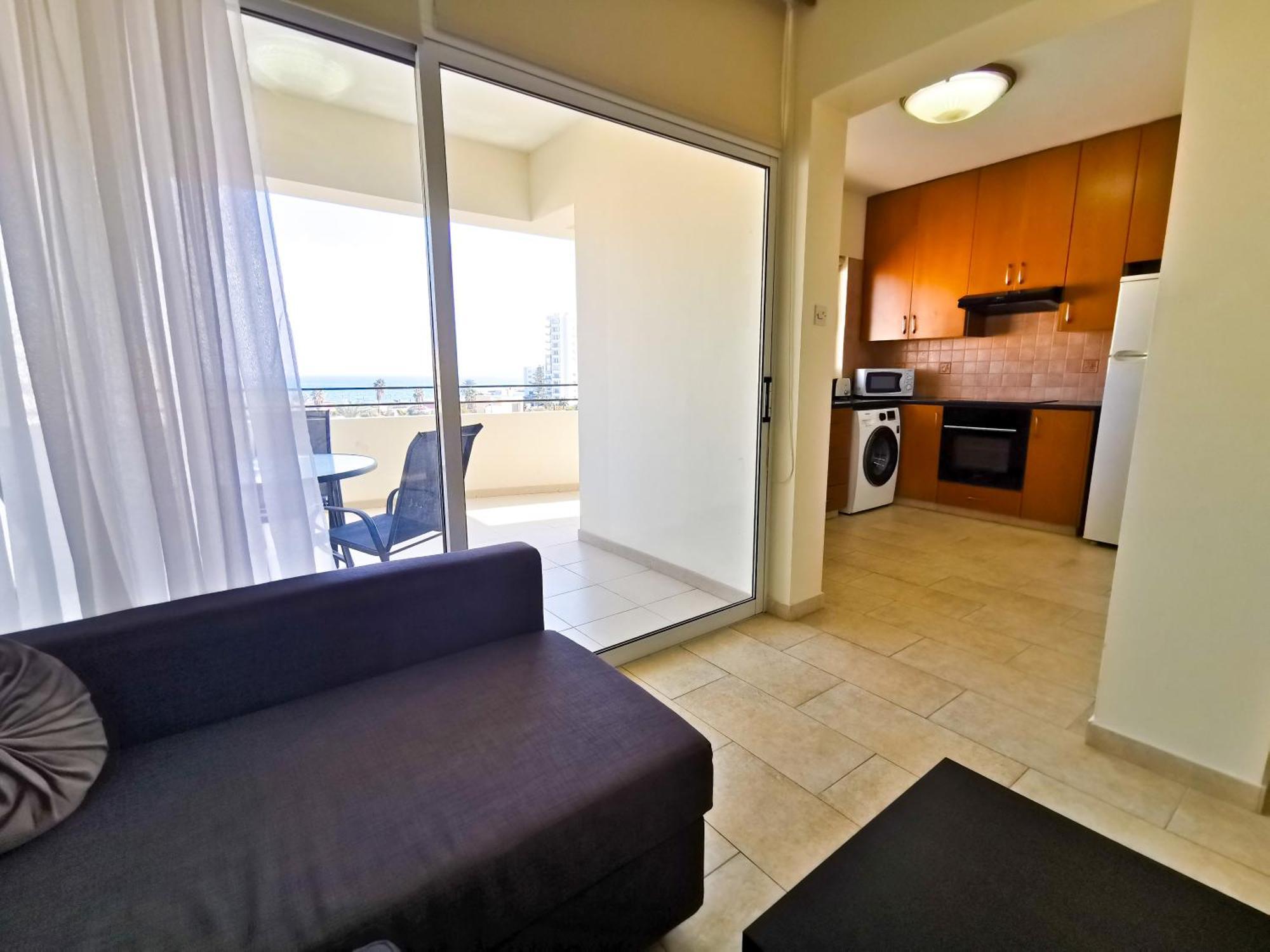License to Chill Apartment Larnaca Esterno foto